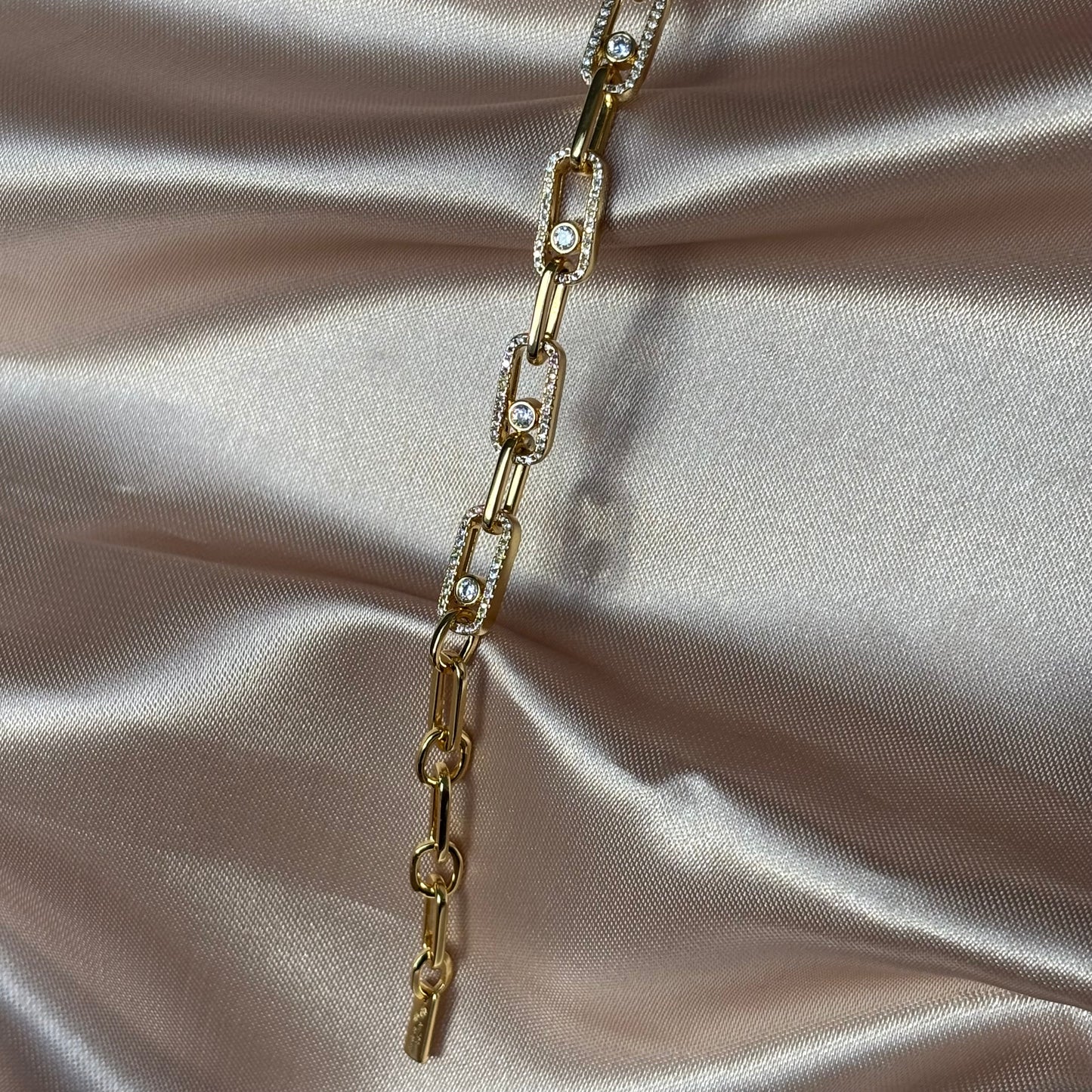 Joli Statement Armband