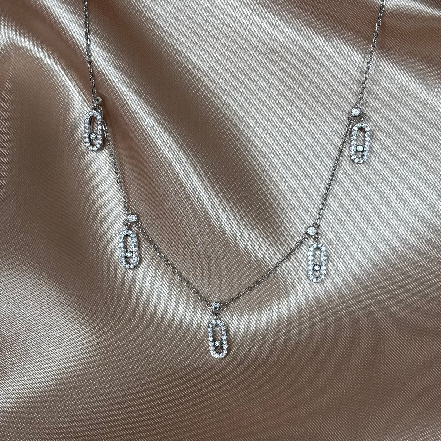 Joli Choker