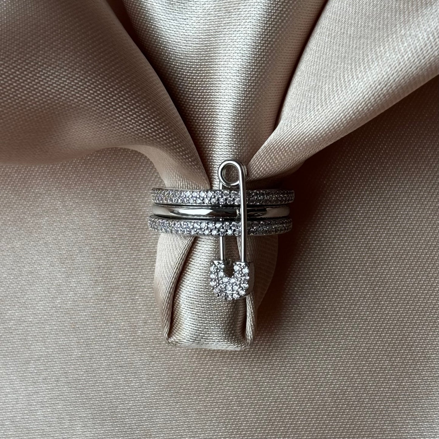 Pin Ring