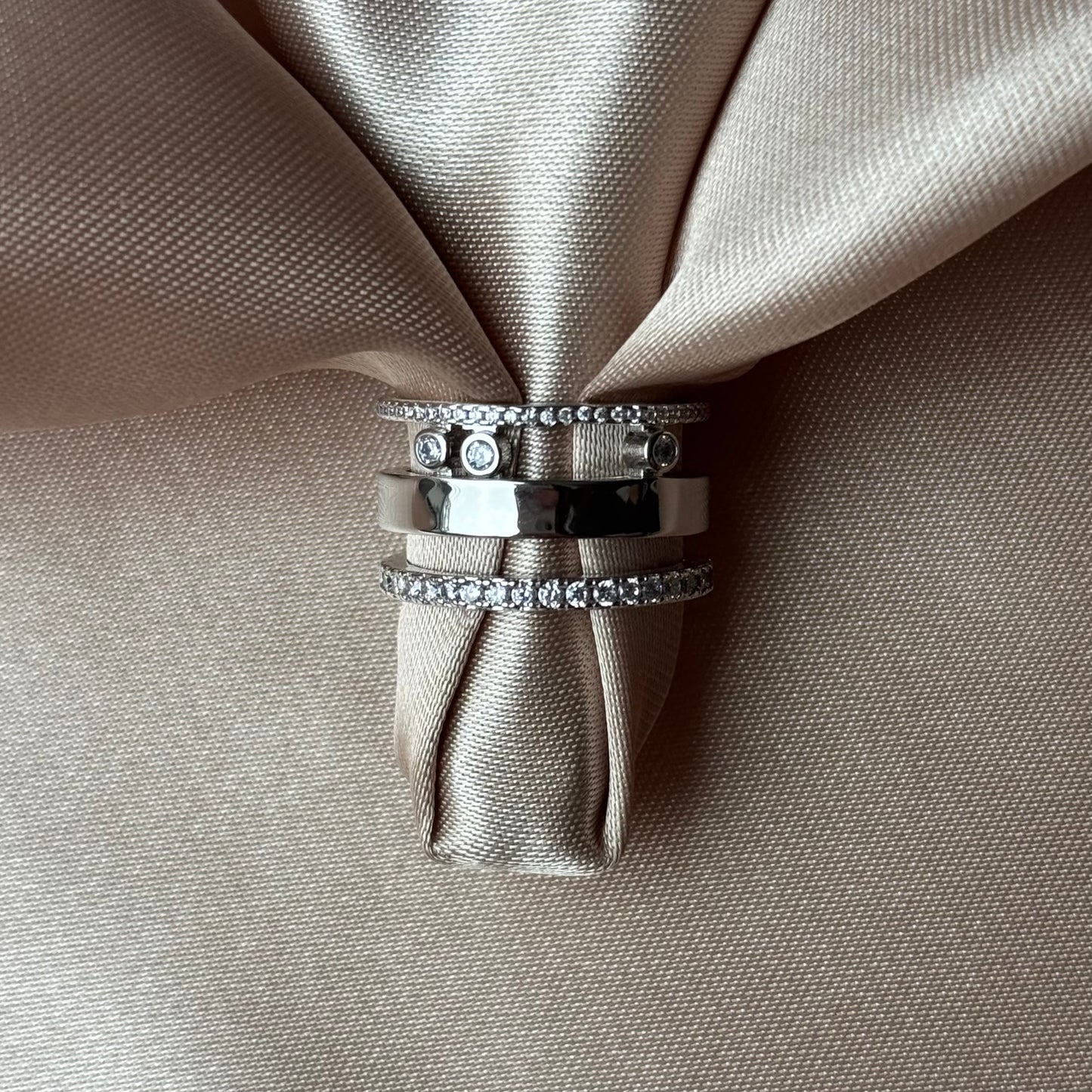 Joli Pavé Ring