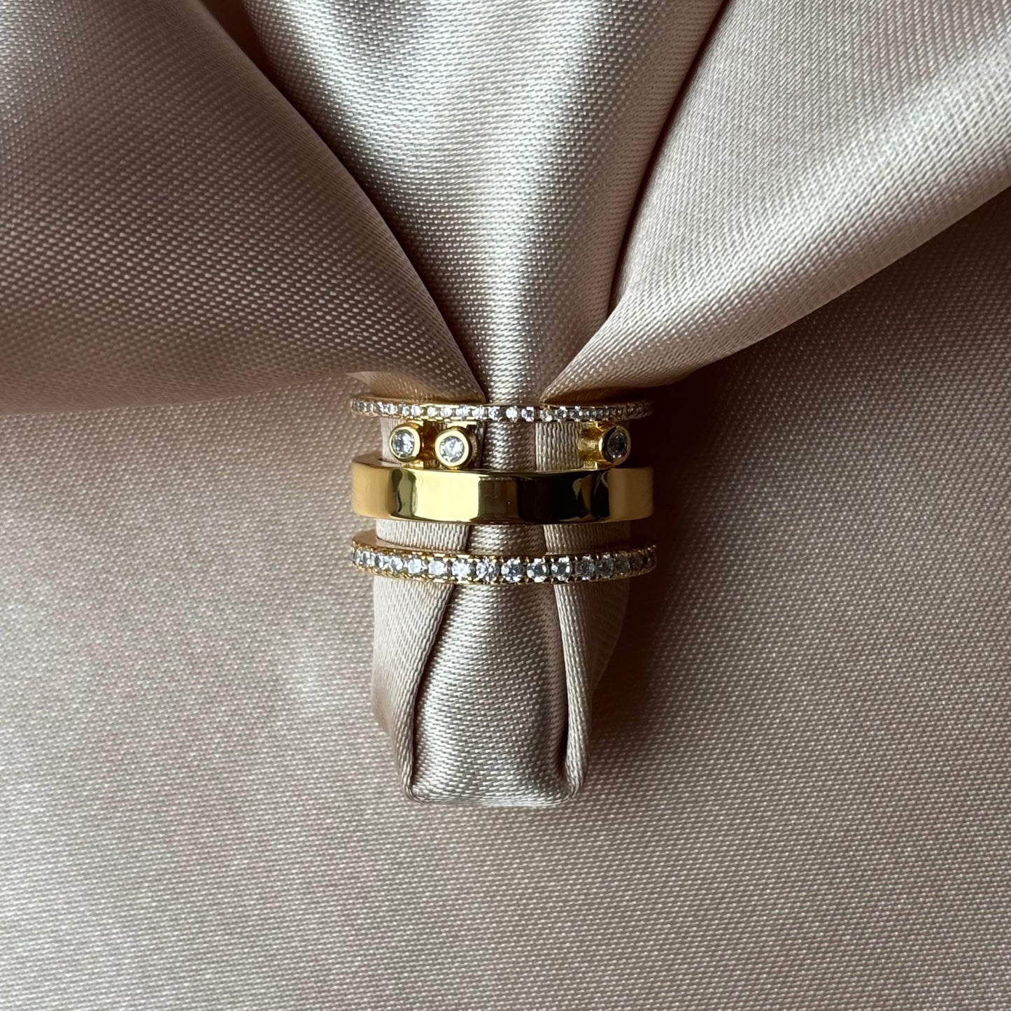 Joli Pavé Ring