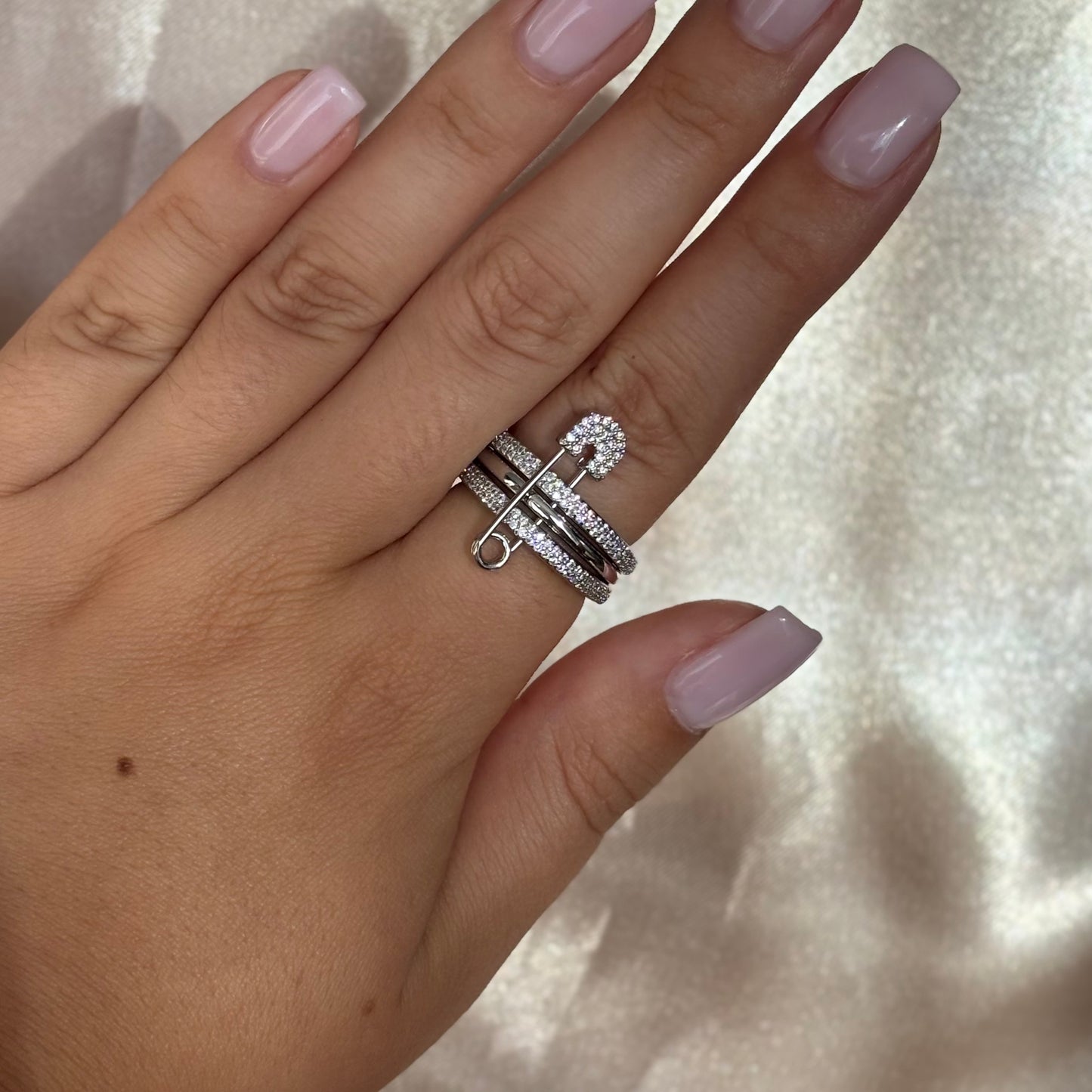 Pin Ring