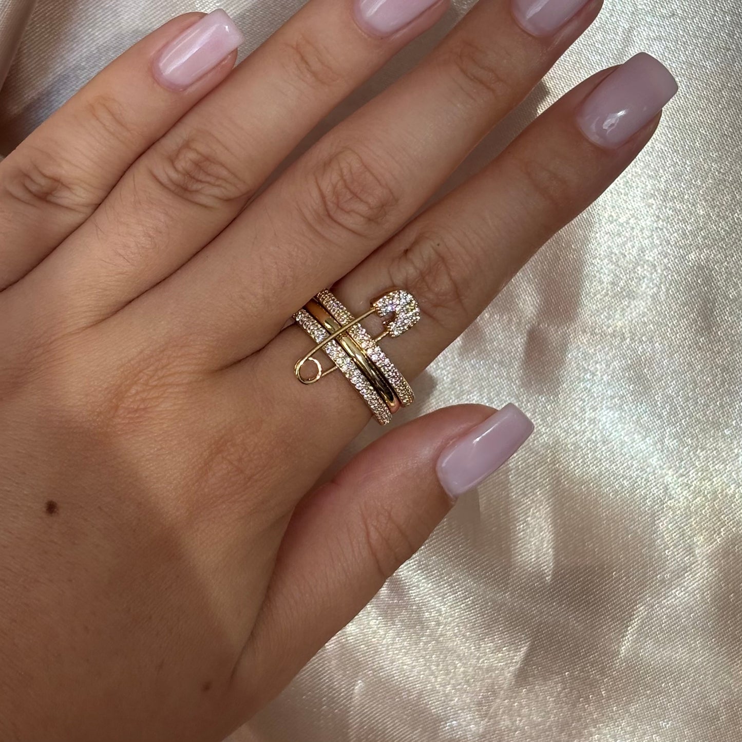 Pin Ring